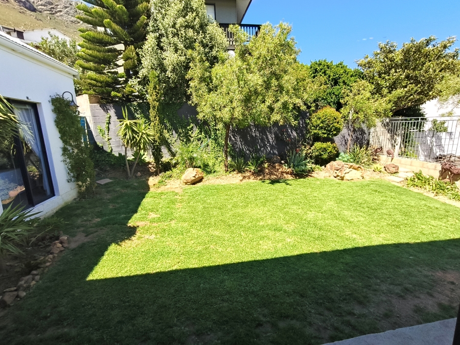 4 Bedroom Property for Sale in Gordon Heights Western Cape